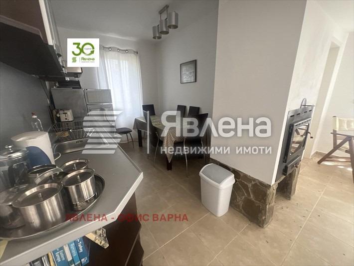 Продава КЪЩА, с. Църква, област Добрич, снимка 6 - Къщи - 55505327