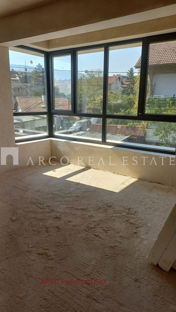 Продава КЪЩА, гр. София, Горна баня, снимка 2 - Къщи - 56069957