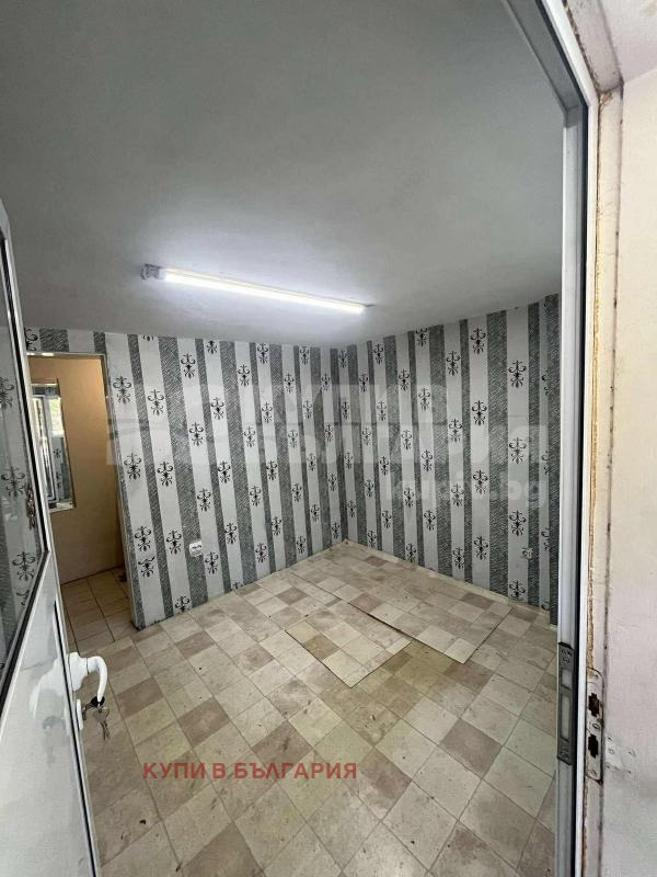 Eladó  Üzlet Varna , Ljatno kino Trakija , 12 négyzetméter | 34866778 - kép [2]