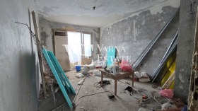 2 Schlafzimmer Awtogara, Warna 8