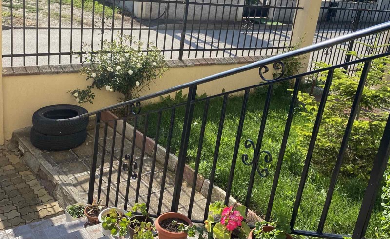 Продава МАГАЗИН, гр. Каварна, област Добрич, снимка 2 - Магазини - 52779597