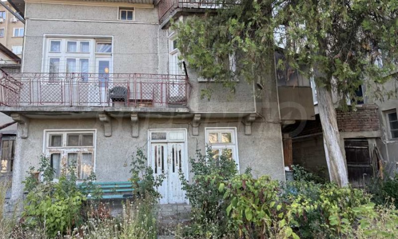 Продава КЪЩА в град Велико Търново, Център - 142 кв.м / 260 000 € » 508 515.80 лв., СУПРИММО ОФИСИ В СТРАНАТА