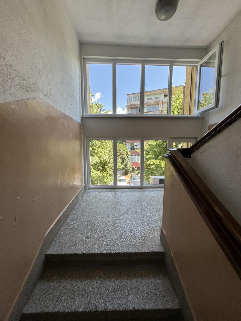 Продава  Многостаен град Благоевград , Идеален център , 107 кв.м | 68292669 - изображение [9]