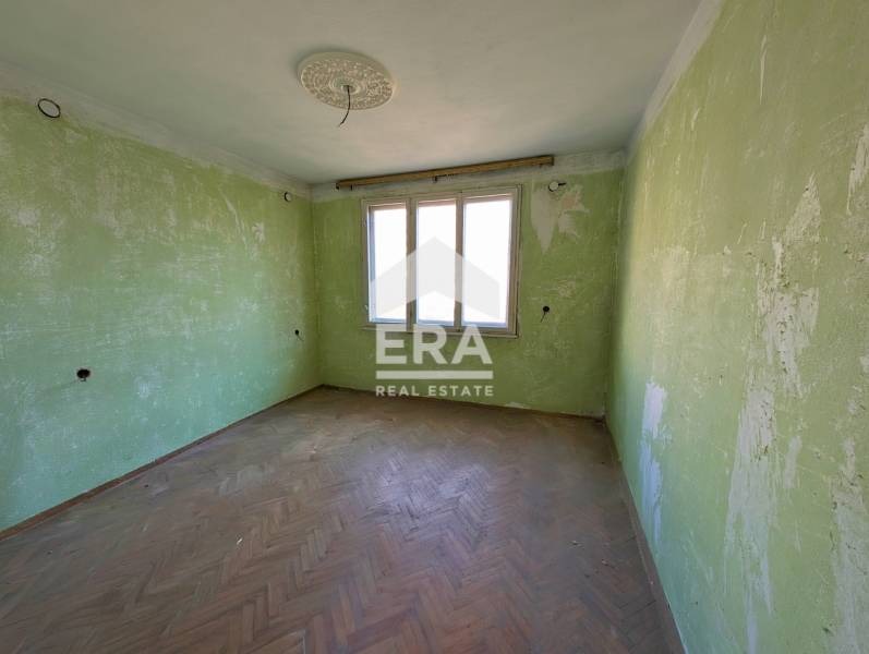 Продава МНОГОСТАЕН, гр. Шумен, Басейна, снимка 6 - Апартаменти - 53822515