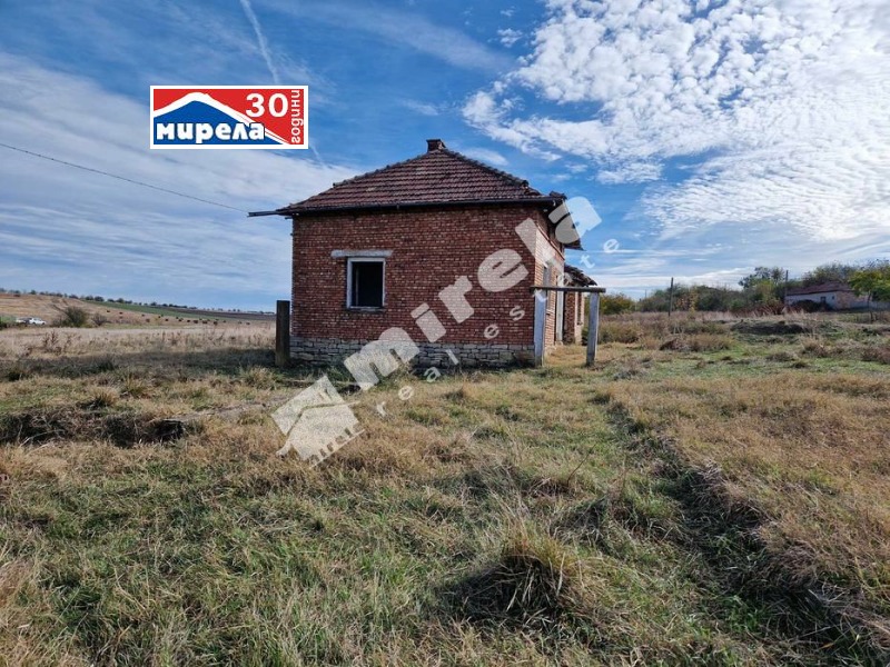 Продава КЪЩА, с. Недан, област Велико Търново, снимка 2 - Къщи - 43212453