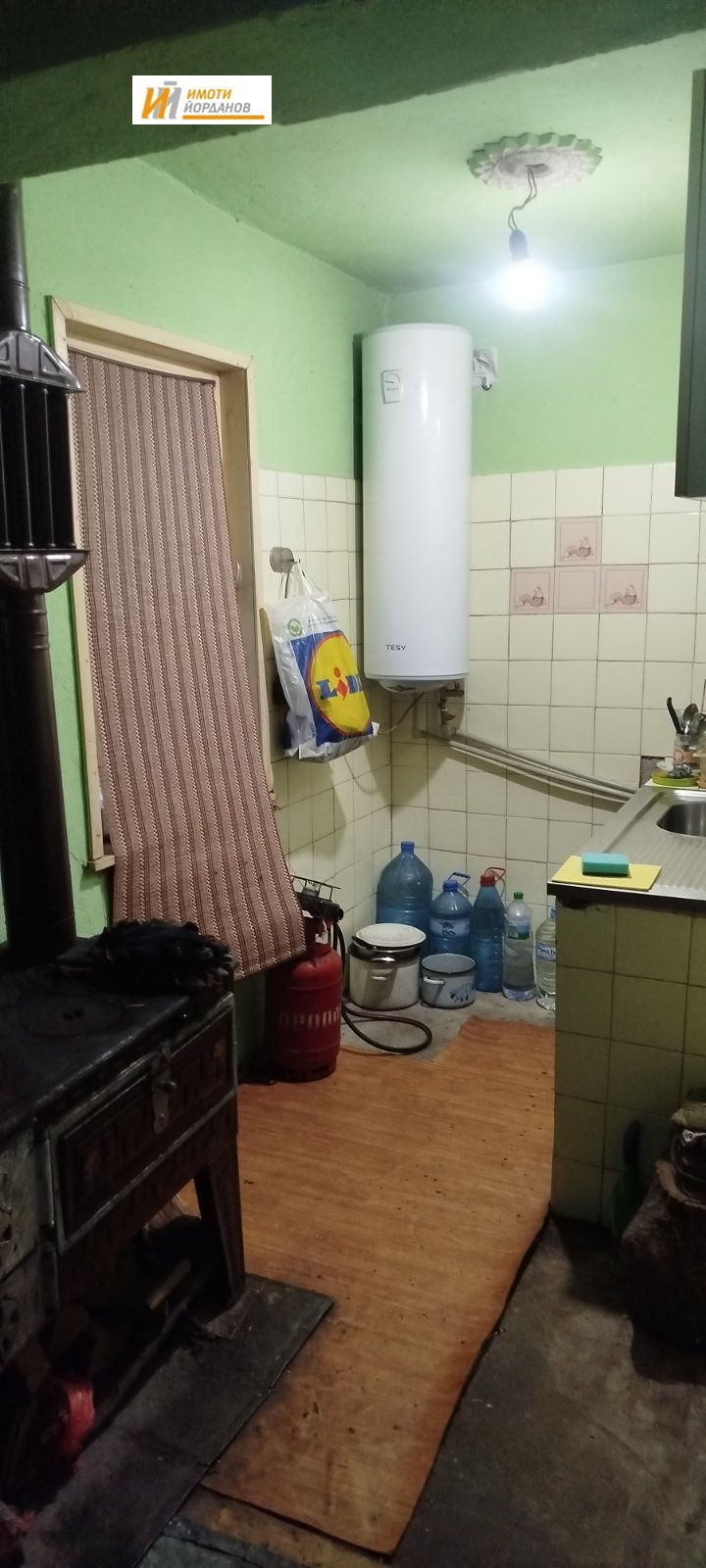 Продава КЪЩА, с. Пчелище, област Велико Търново, снимка 2 - Къщи - 54076081
