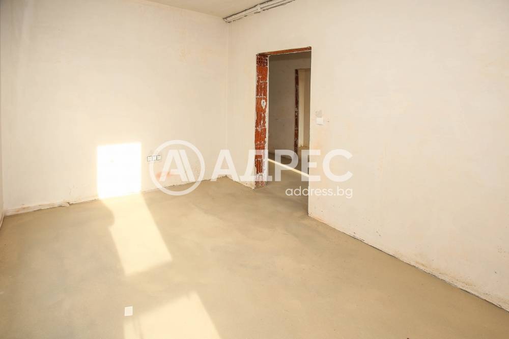 Продава КЪЩА, гр. София, м-т Камбаните, снимка 13 - Къщи - 54924548