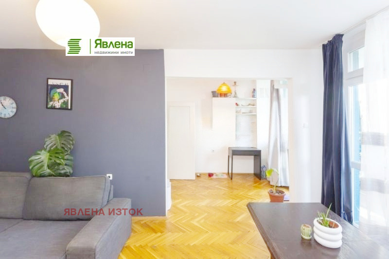 Myytävänä  Studio Sofia , Banišora , 36 neliömetriä | 67378175 - kuva [3]