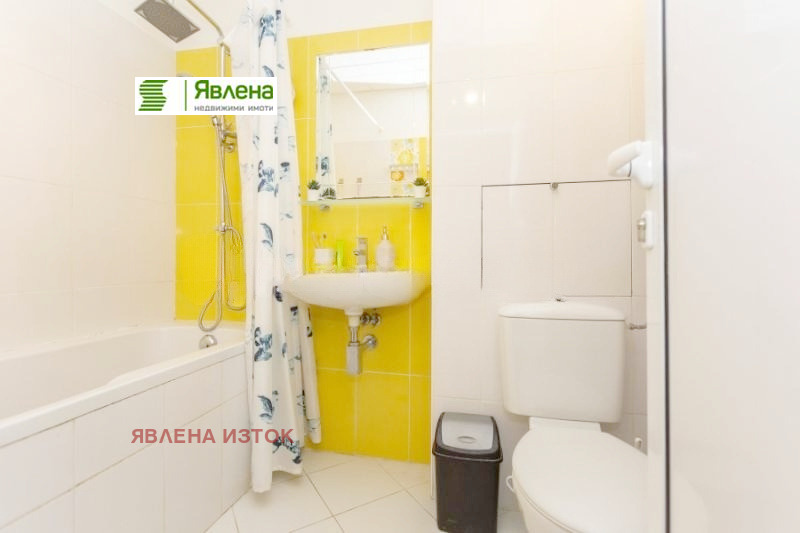 Myytävänä  Studio Sofia , Banišora , 36 neliömetriä | 67378175 - kuva [5]