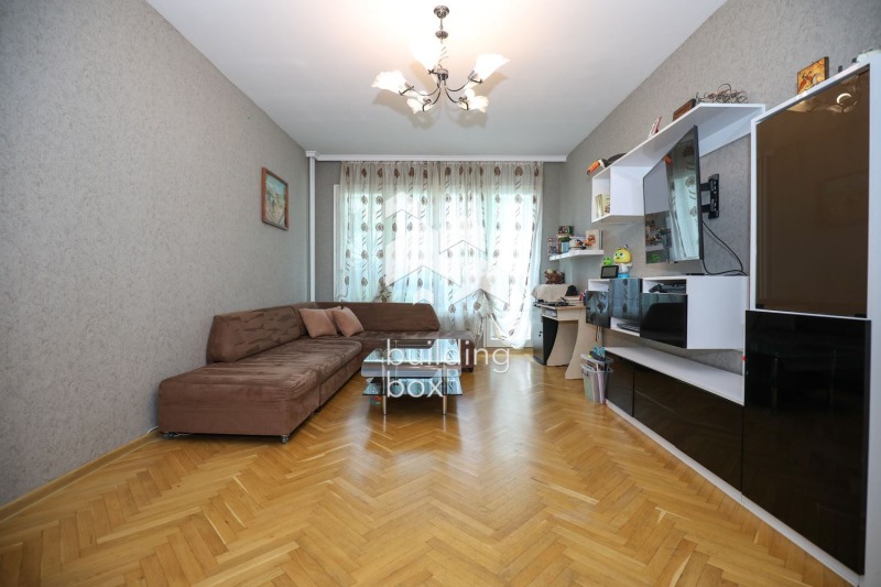 In vendita  1 camera da letto Sofia , Mladost 4 , 66 mq | 82319956