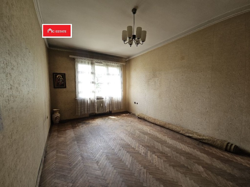 De vânzare  2 dormitoare Sofia , Țentâr , 99 mp | 81424622 - imagine [8]