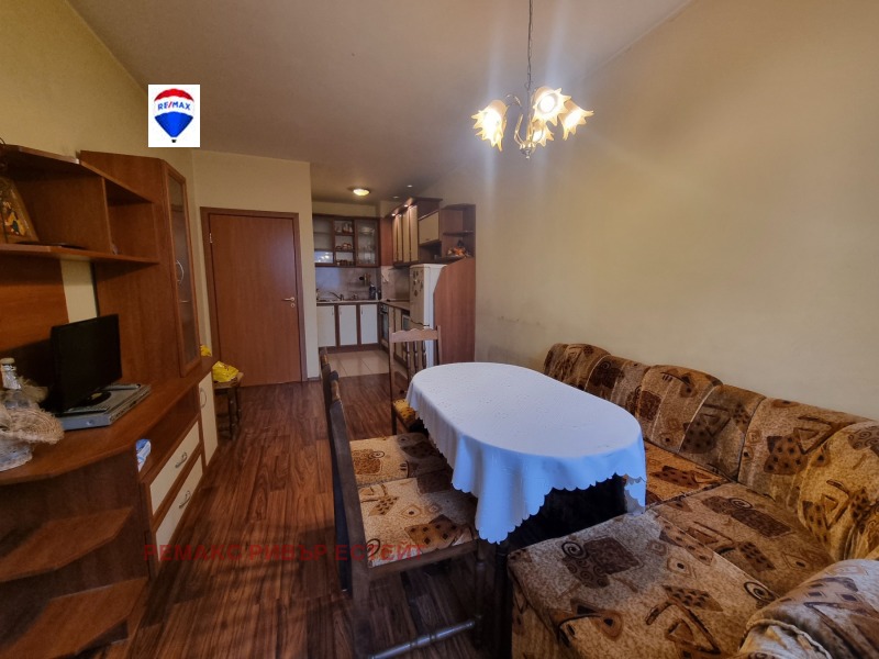 Продава 3-СТАЕН, гр. Русе, Възраждане, снимка 3 - Апартаменти - 53520784