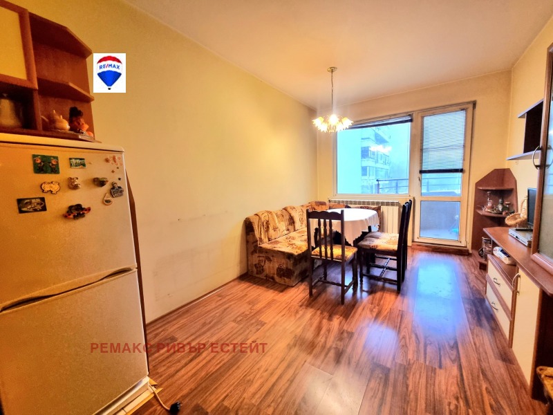 Продава 3-СТАЕН, гр. Русе, Възраждане, снимка 4 - Апартаменти - 53520784