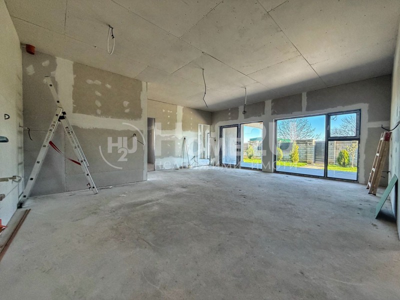 Продава КЪЩА, с. Скутаре, област Пловдив, снимка 10 - Къщи - 52638770