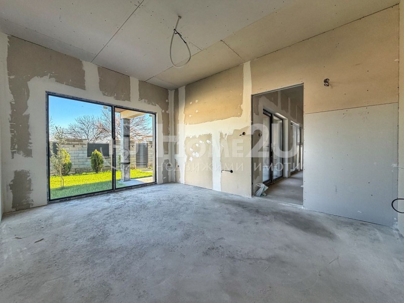 Продава КЪЩА, с. Скутаре, област Пловдив, снимка 11 - Къщи - 52638770