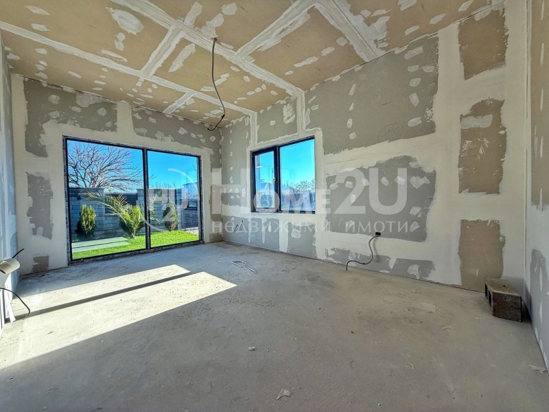 Продава КЪЩА, с. Скутаре, област Пловдив, снимка 7 - Къщи - 52638770