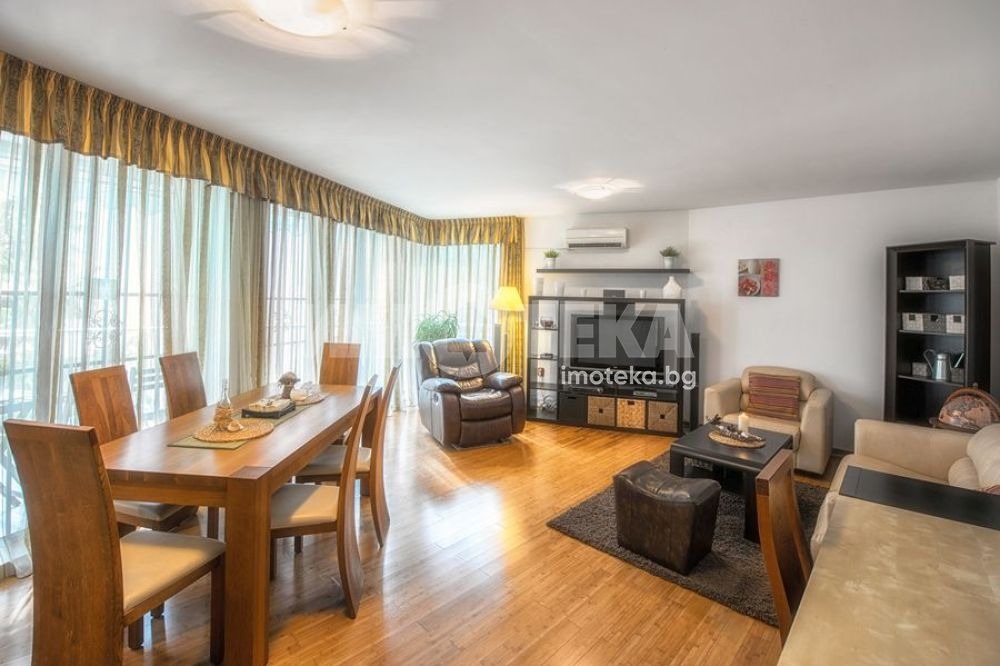 Продава 3-СТАЕН, гр. Варна, Бриз, снимка 1 - Апартаменти - 56733523