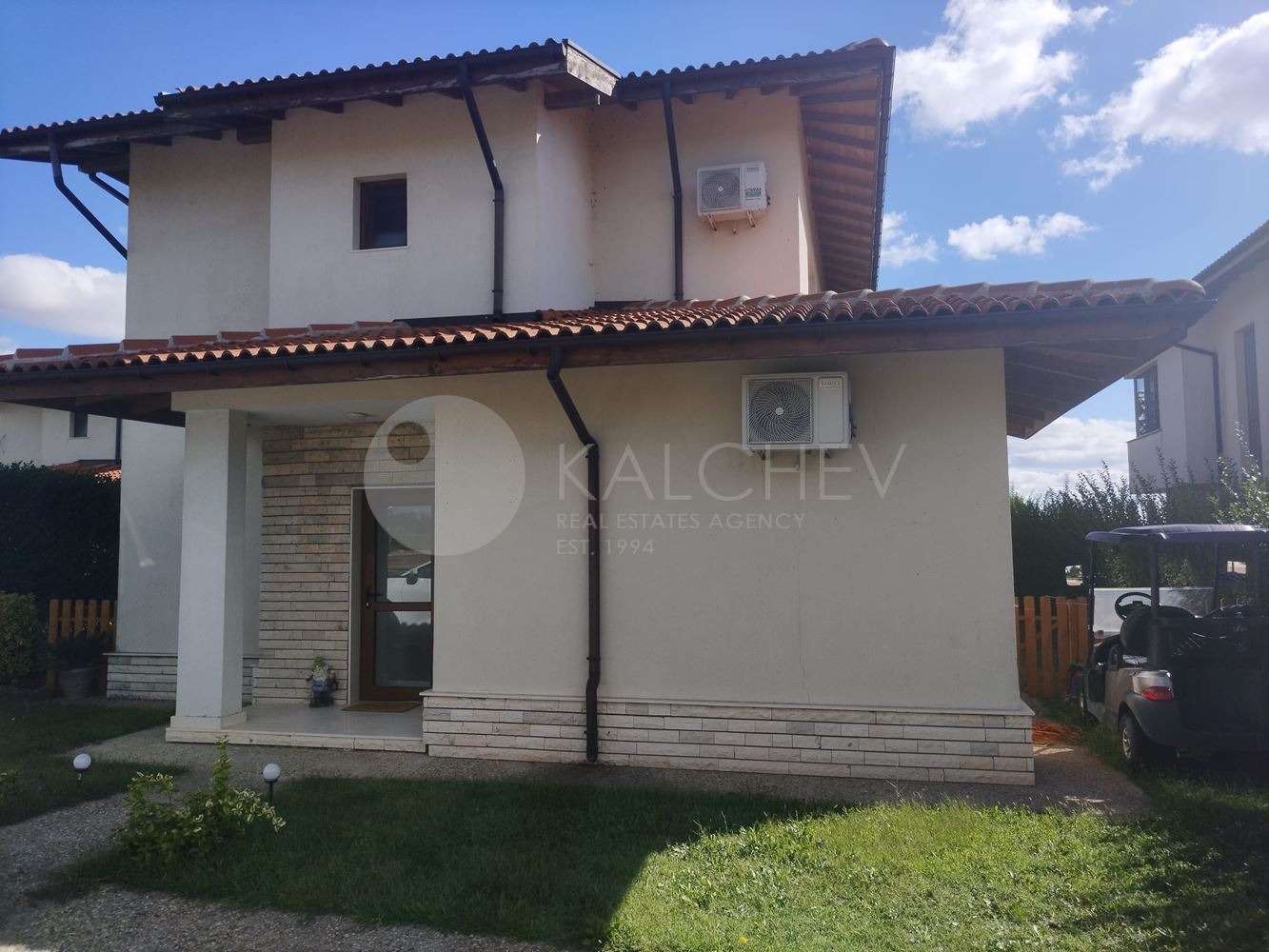 Продава КЪЩА, гр. Балчик, област Добрич