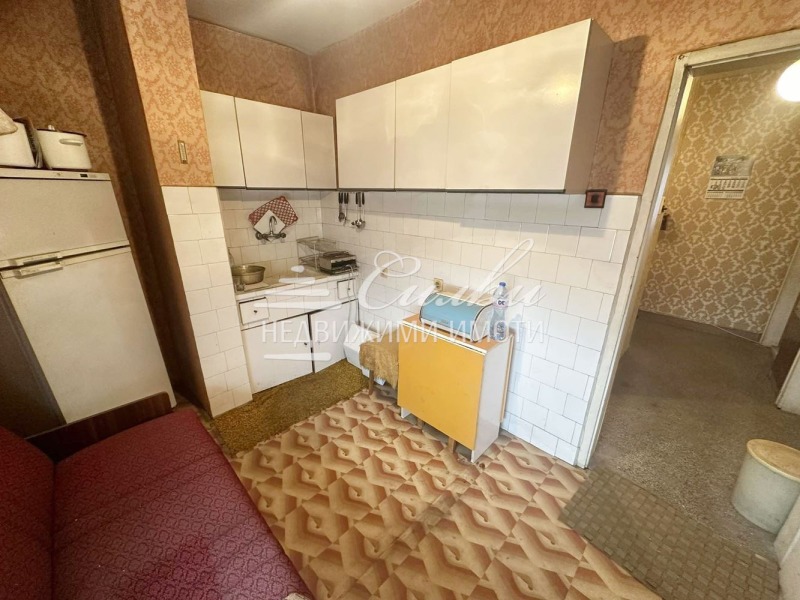 Продава 2-СТАЕН в град Търговище, Център - 72 кв.м / 73 500 € » 143 753.51 лв., НЕДВИЖИМИ ИМОТИ СИЛВИ