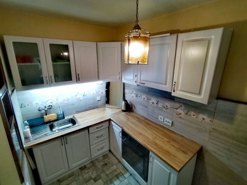 Продава КЪЩА в област Перник, с. Драгичево - 100 кв.м / 295 000 € » 576 969.85 лв., БЛЕК ЕНД УАЙТ РИЪЛТИ