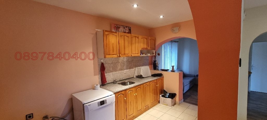 Продава КЪЩА, с. Ломци, област Търговище, снимка 13 - Къщи - 54734936