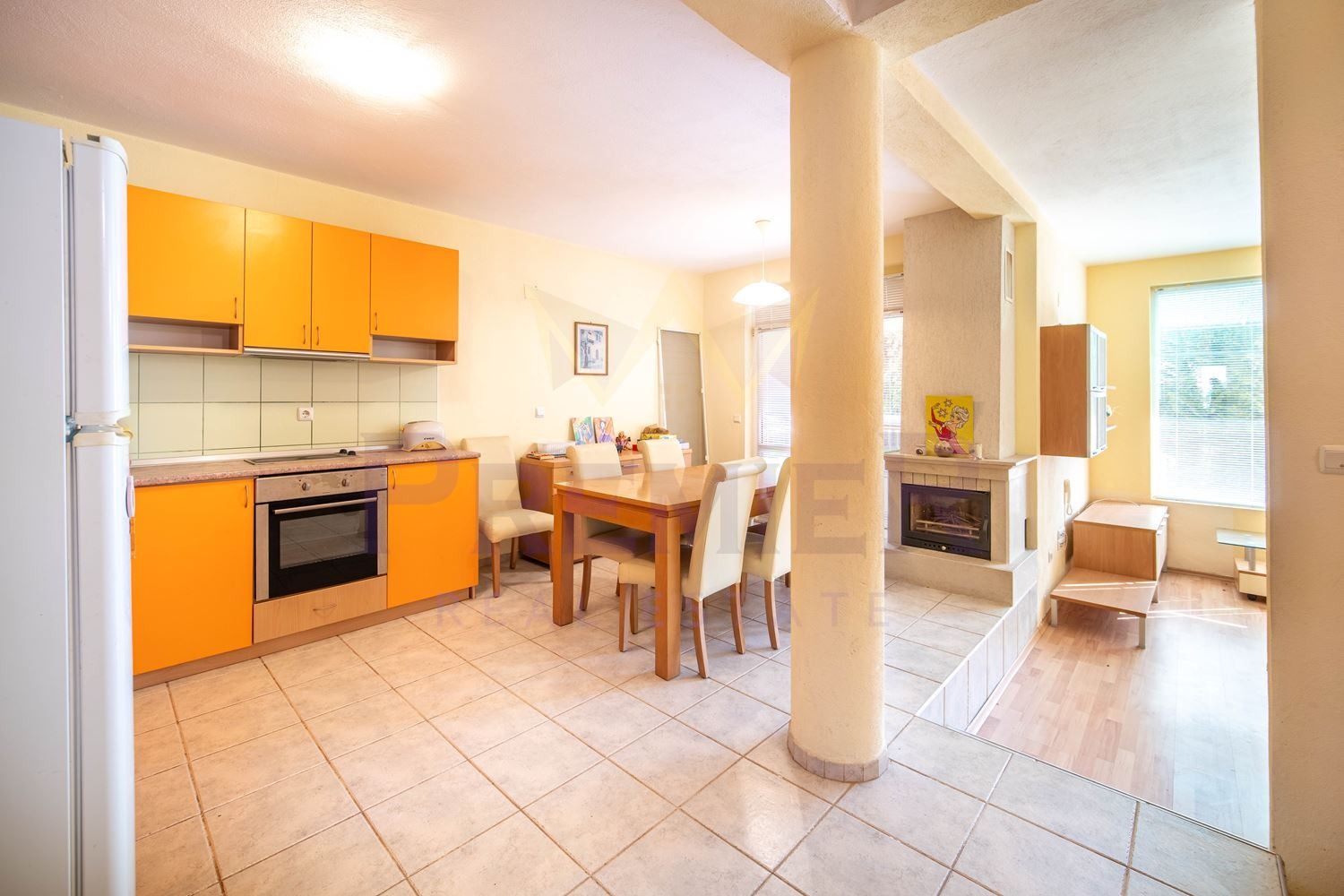 Продава КЪЩА, с. Рогачево, област Добрич, снимка 2 - Къщи - 54223916