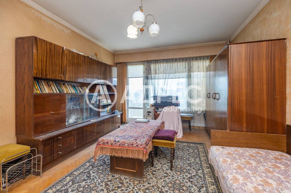 Продава 2-СТАЕН, гр. Варна, Левски 1