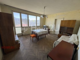 3 υπνοδωμάτια ΤΣενταρ, Δοβρητσ