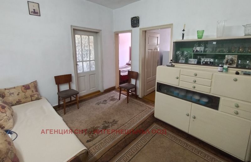 Продава ЕТАЖ ОТ КЪЩА, гр. Шумен, Томбул джамия, снимка 7 - Етаж от къща - 53428471