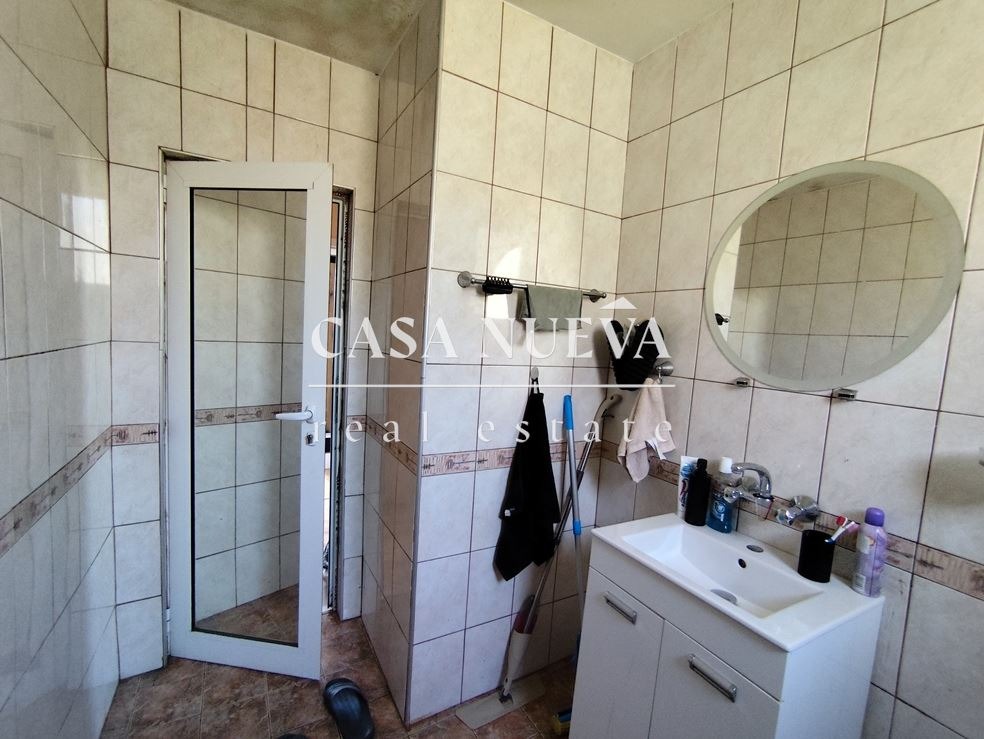 Продава ЕТАЖ ОТ КЪЩА, гр. Перник, Драгановец, снимка 11 - Етаж от къща - 54703736