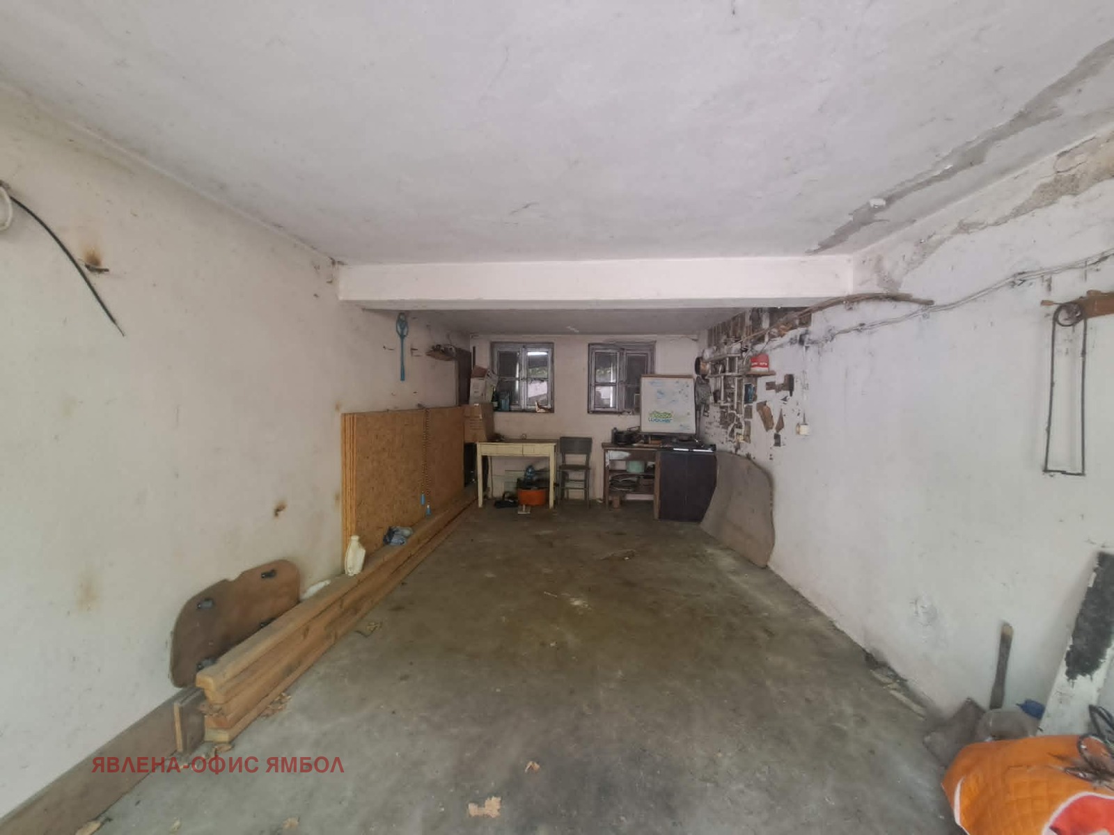 Продава ГАРАЖ, ПАРКОМЯСТО, гр. Ямбол, Каргон, снимка 5 - Гаражи и паркоместа - 55747475