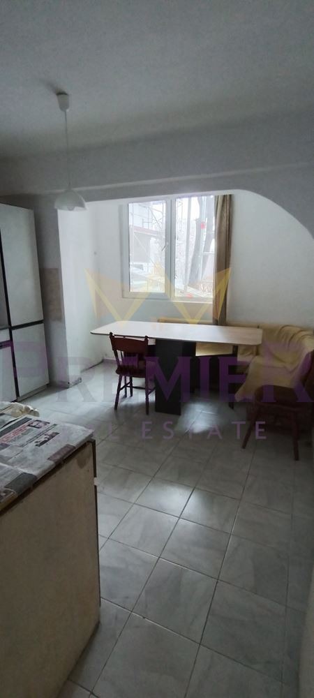 Продава 3-СТАЕН, гр. Бургас, област Бургас, снимка 2 - Апартаменти - 53908035