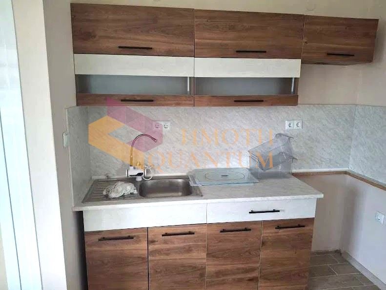 Продава КЪЩА, с. Тутраканци, област Варна, снимка 2 - Къщи - 54501868