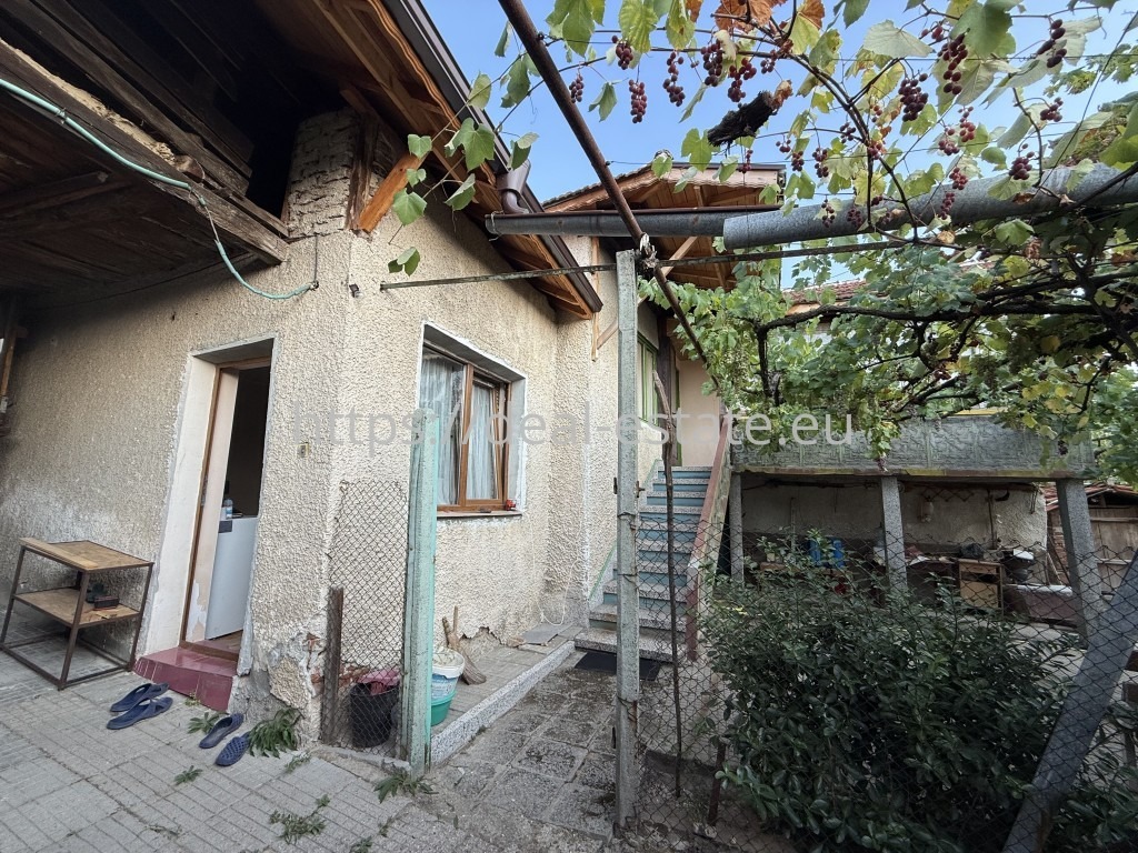 Продава КЪЩА, с. Стоб, област Кюстендил, снимка 2 - Къщи - 55900949