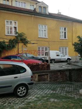 Продажба на етажи от къща в град София - изображение 6 