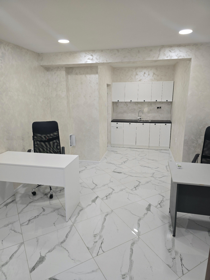 Продава  Офис град Пловдив , Кършияка , 30 кв.м | 32610956