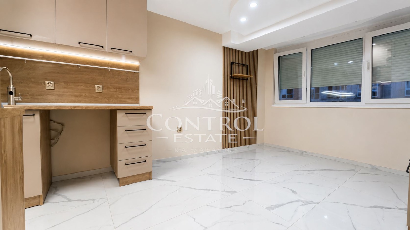 Продава 2-СТАЕН, гр. Велико Търново, Бузлуджа, снимка 2 - Апартаменти - 55797477