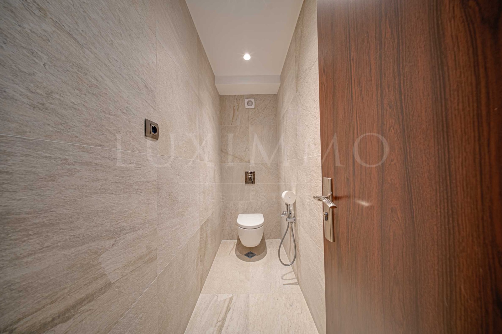 Продава ОФИС, гр. София, Изгрев, снимка 13 - Офиси - 53539055