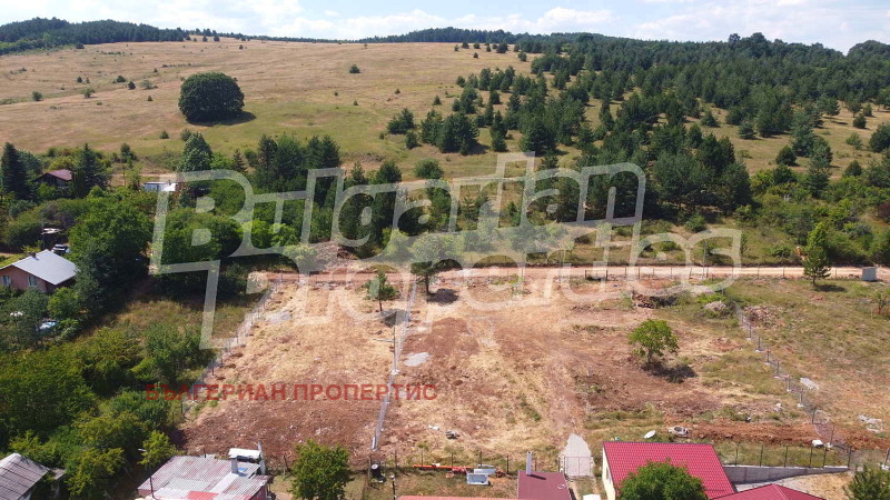 Продава ПАРЦЕЛ в област София, с. Градец - 823 кв.м / 70 000 € » 136 908.10 лв., БЪЛГЕРИАН ПРОПЕРТИС