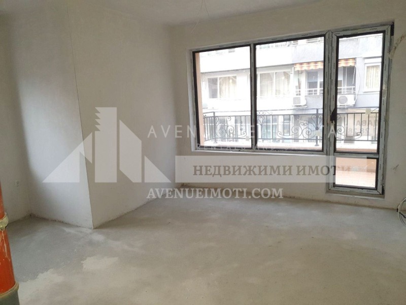 De vânzare  2 dormitoare Plovdiv , Țentâr , 87 mp | 56898087