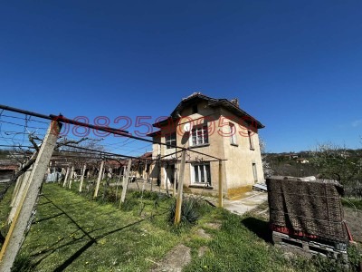 Продава КЪЩА, с. Владиня, област Ловеч, снимка 3 - Къщи - 52783898