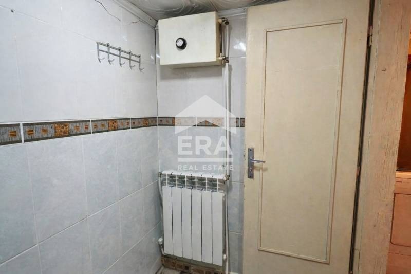 Продава КЪЩА, гр. Търговище, Вилна зона, снимка 11 - Къщи - 53974088