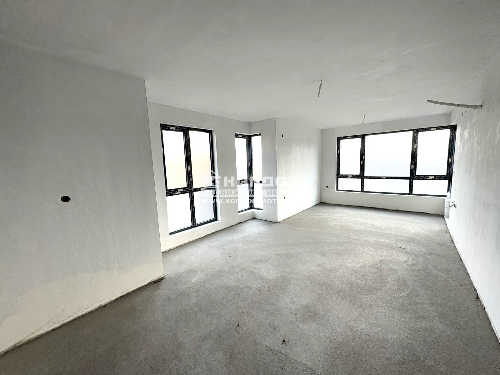 Продава 2-СТАЕН, гр. Пловдив, Център, снимка 2 - Апартаменти - 43422087