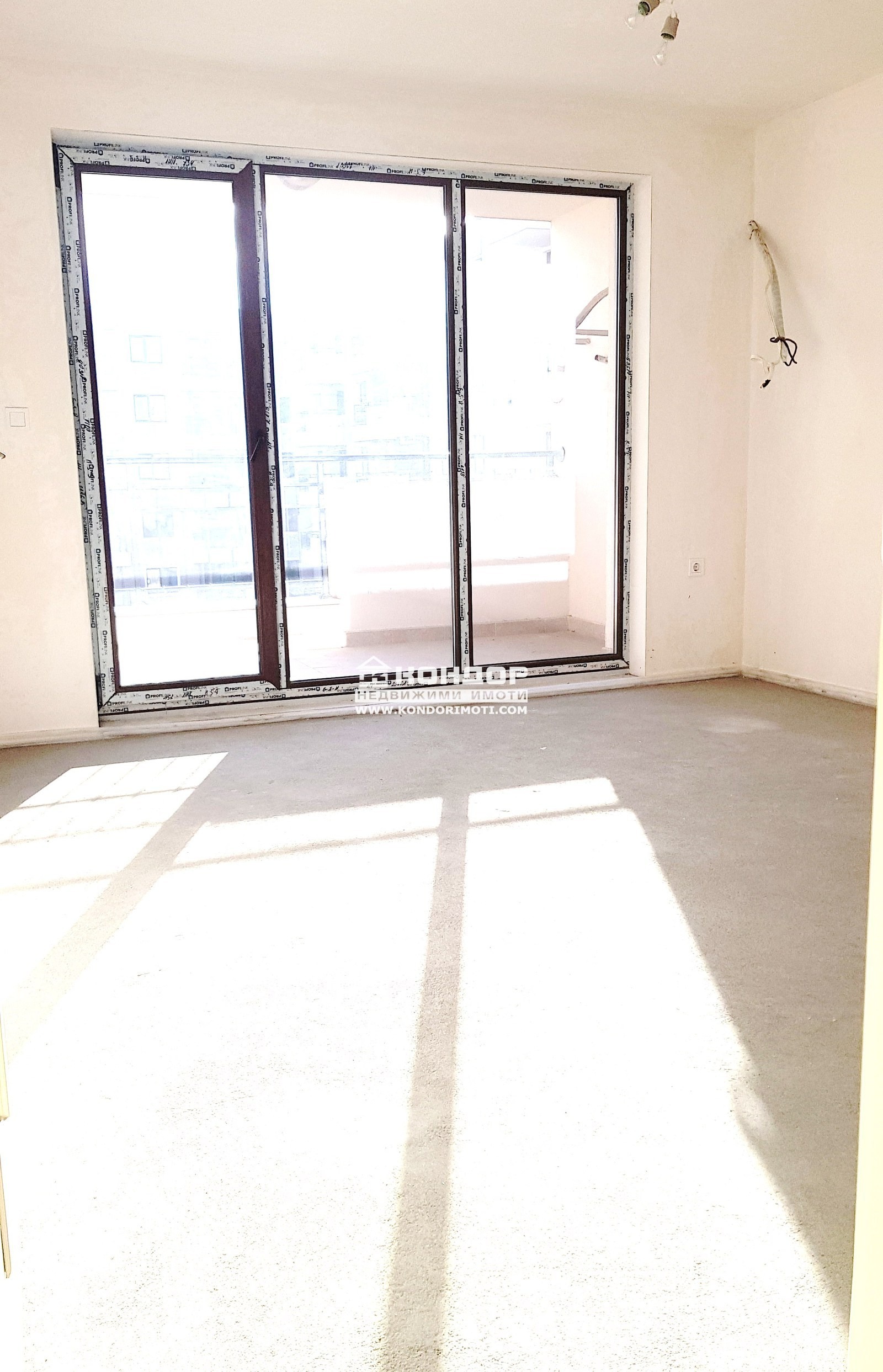 Продава 3-СТАЕН, гр. Пловдив, Христо Смирненски, снимка 2 - Апартаменти - 49952328