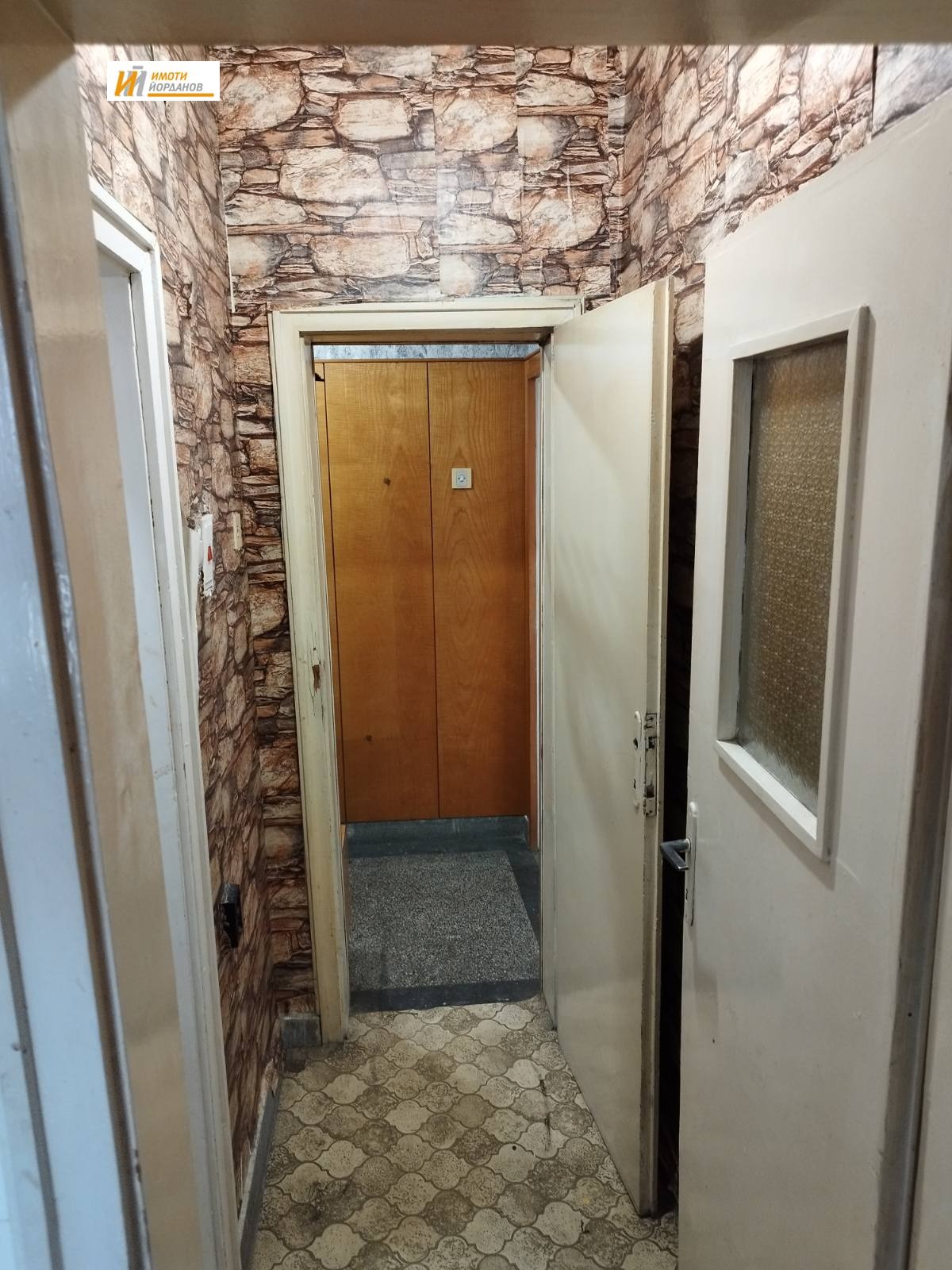 Продава 3-СТАЕН, гр. Горна Оряховица, област Велико Търново, снимка 3 - Апартаменти - 53796916