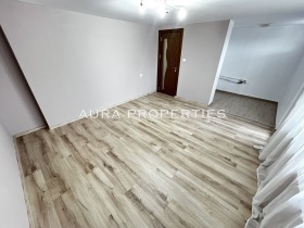 Studio Varosj, Razgrad 1