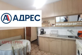 3-стаен град Русе, Здравец 9