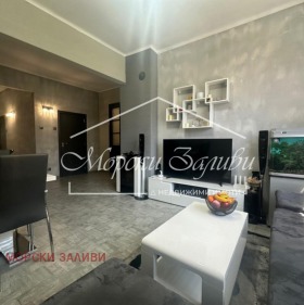 3+ Schlafzimmer Zentar, Burgas