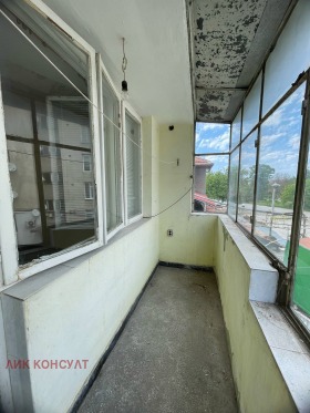 House Floor Tsentar, Targovishte 8