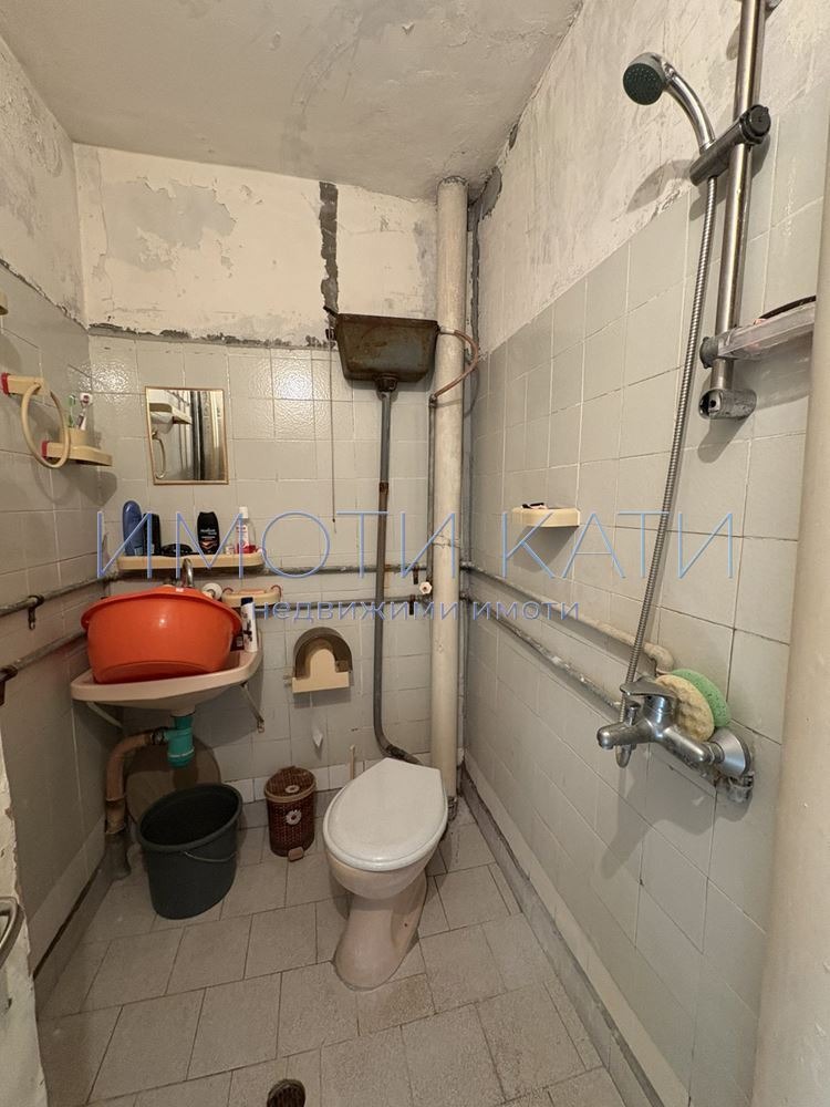 Продава  2-стаен град Перник , Мошино , 56 кв.м | 95952219 - изображение [5]